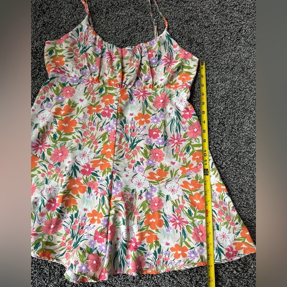 Womens floral romper, NEW - Picture 7 of 9